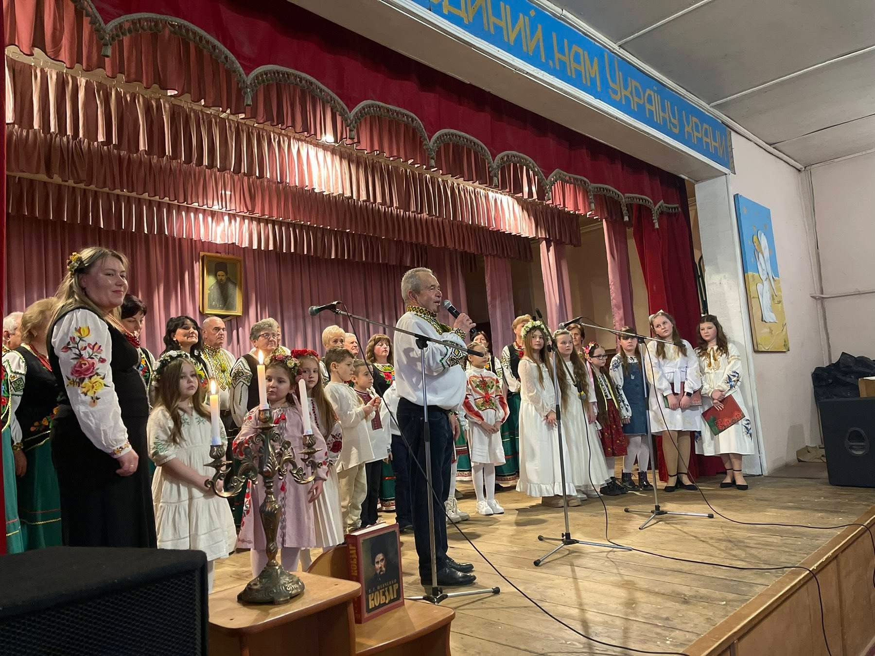 У Суховолі відбувся музично-літературний вечір «Поклін тобі, Тарасе»