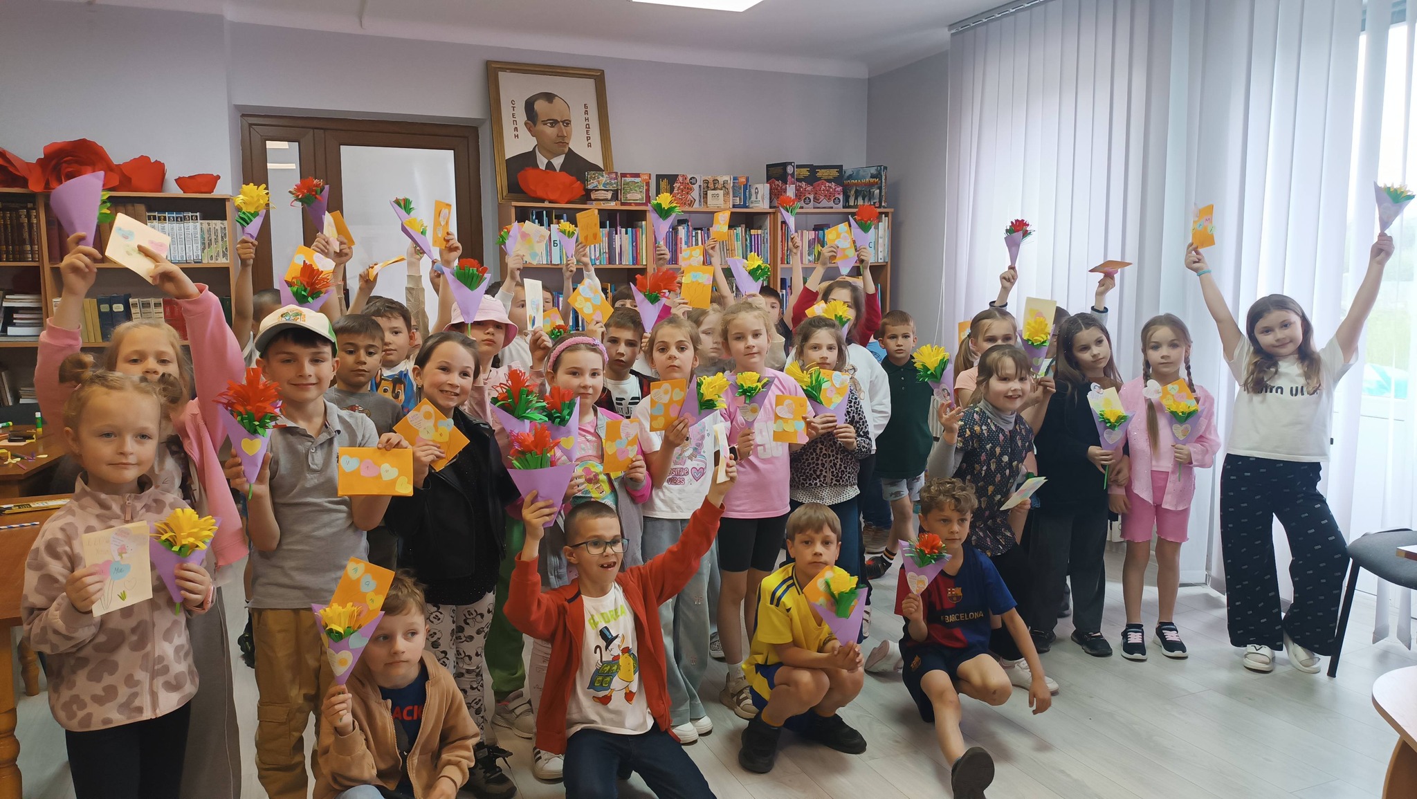 У Зимноводівській публічній бібліотеці відбувся майстер-клас з нагоди Дня матері